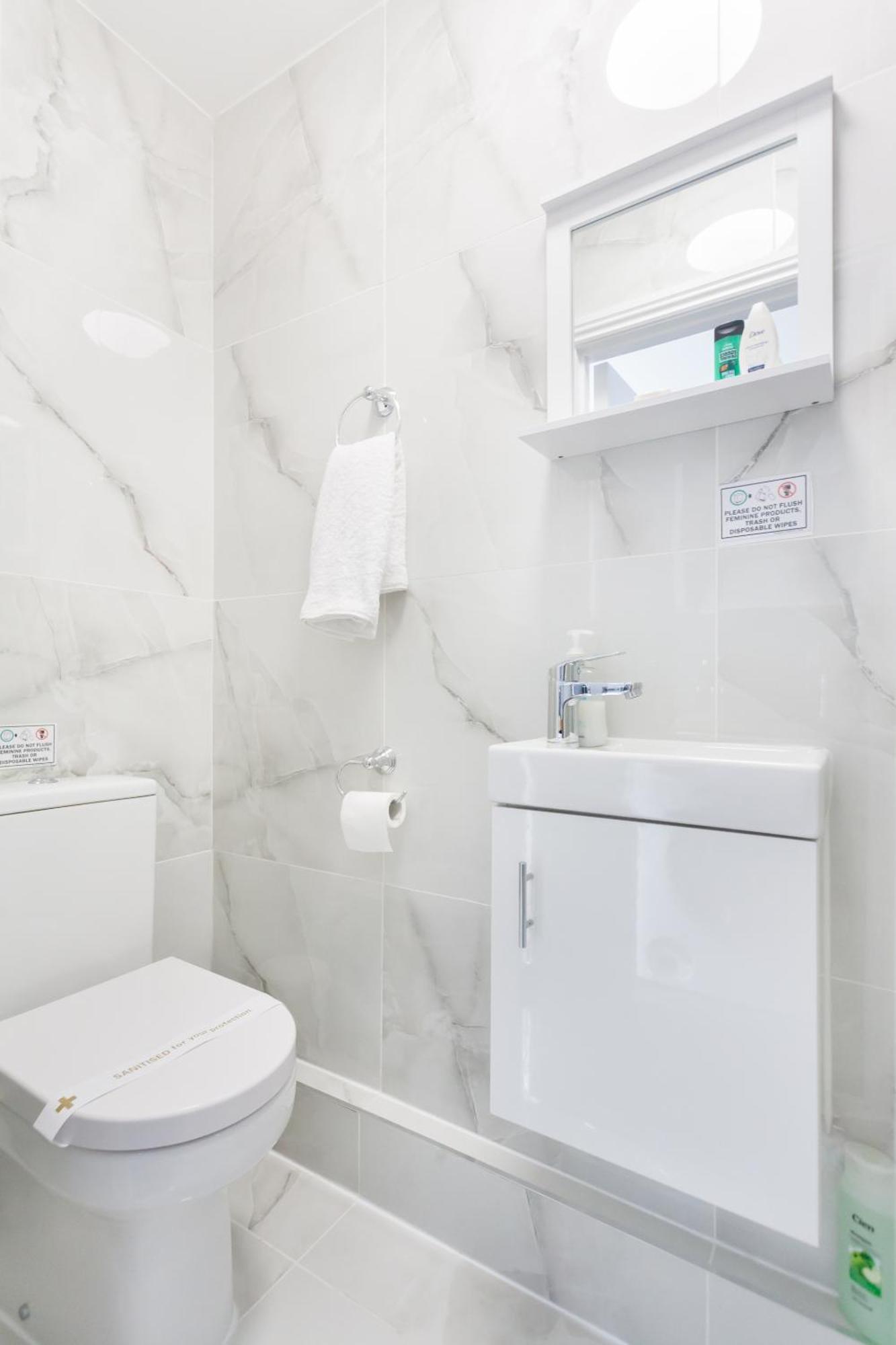 Studio9 - Next To Emirates Stadium - Budget With Shared Bathroom Pensiune Londra