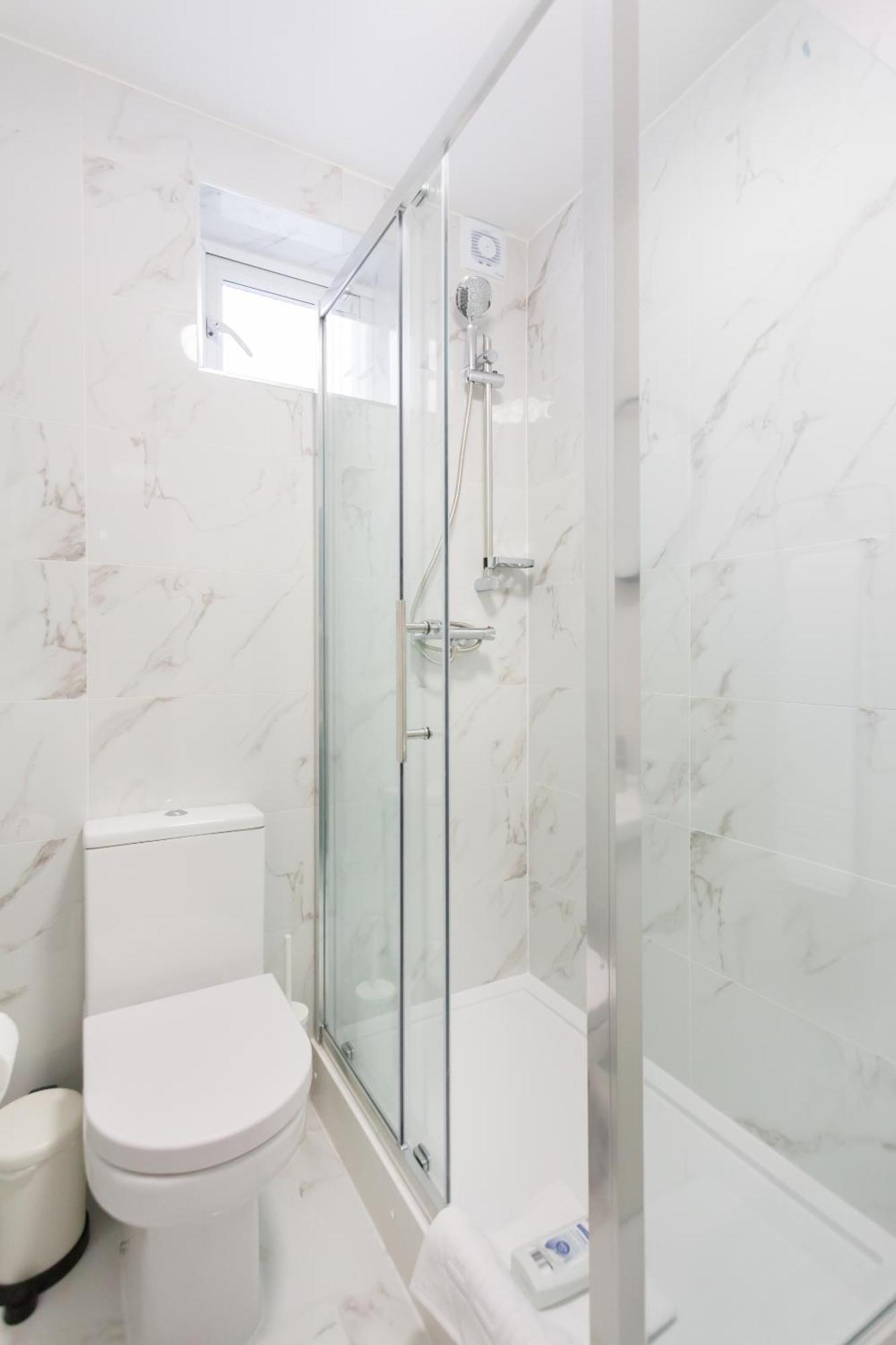 Studio9 - Next To Emirates Stadium - Budget With Shared Bathroom * Londra